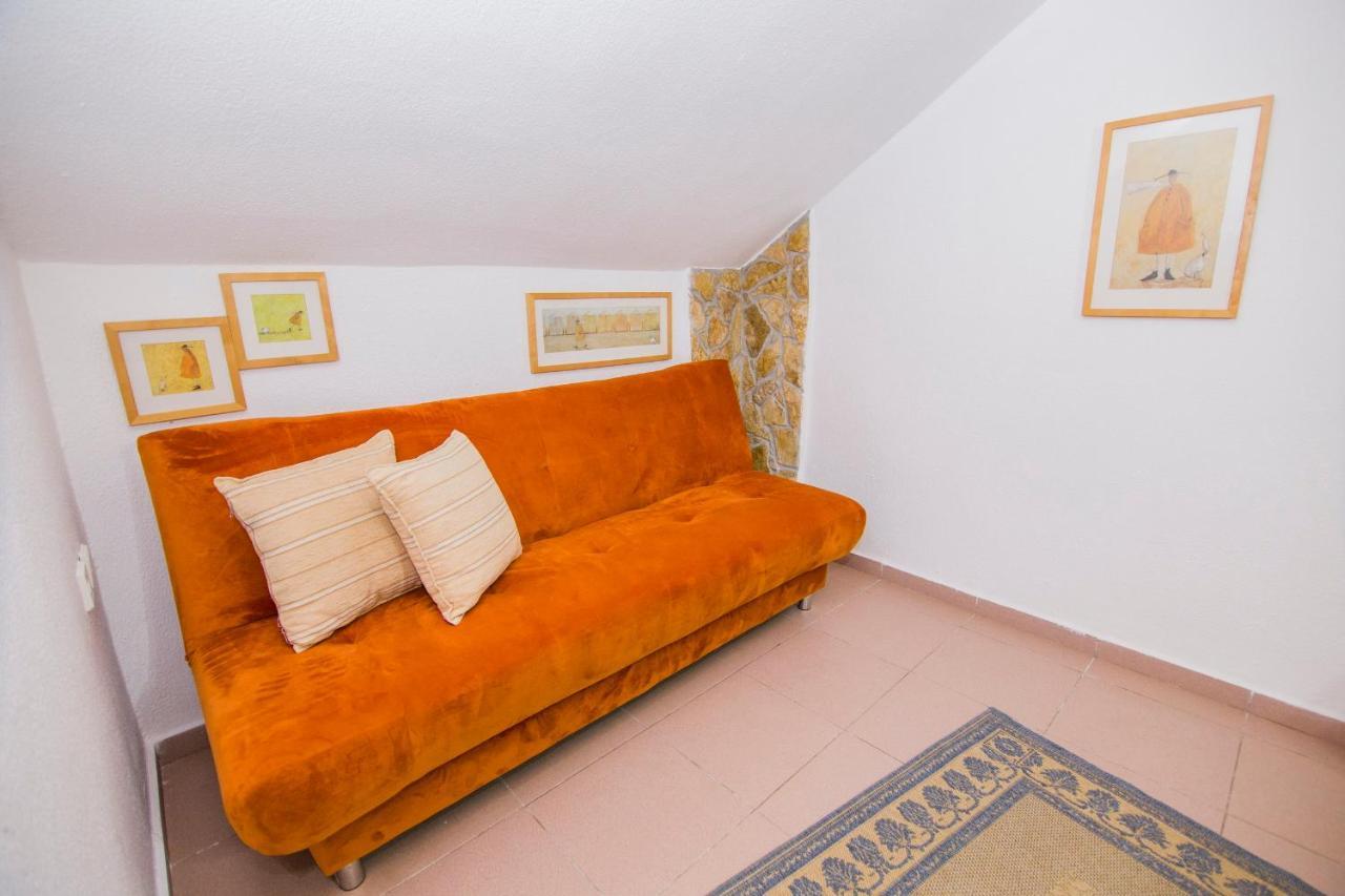 Villa Touzla Ofrinion Luaran gambar